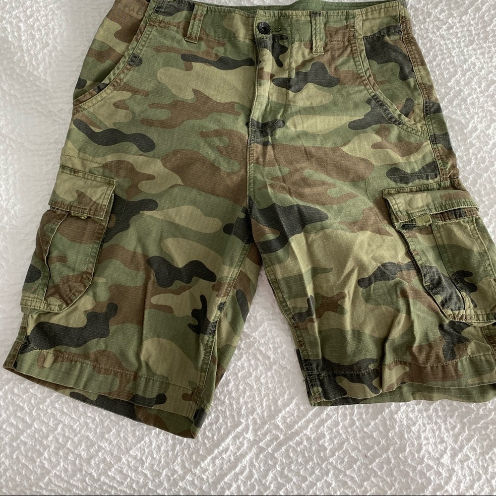 Men’s army shorts